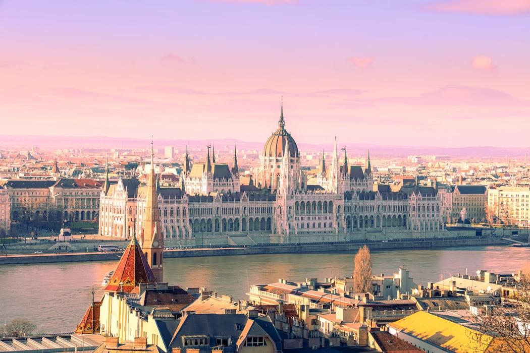 在布达佩斯的一次海外学习中看到的议会
